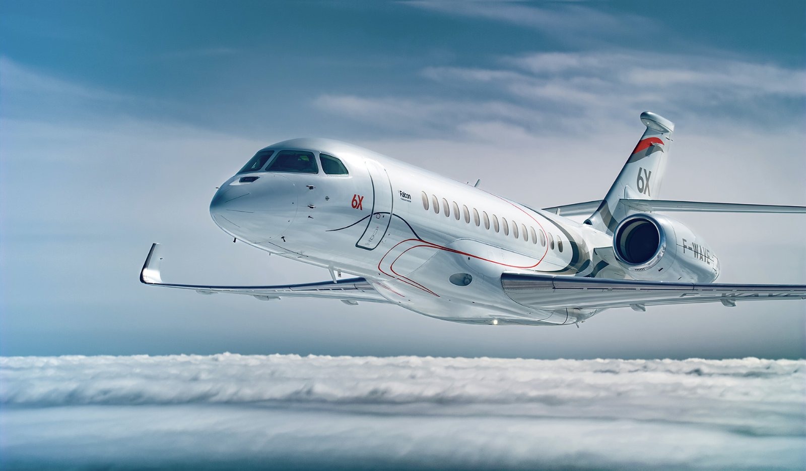 Private jet skids off a Las Vegas runway and hits a fence, causing chaos for hundreds of flights