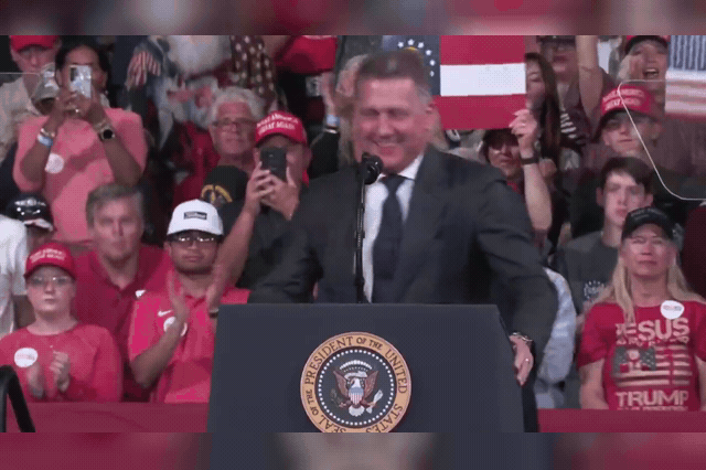 Gernot Döllner (left) with Donald Trump. IG Metall chief Christiane Benner branded the Audi CEO's rally appearance "highly embarrassing", saying it breached the carmaker's political neutrality rules.