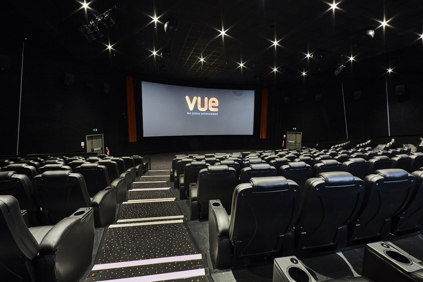 Vue's backers, including US asset manager Barings and hedge fund Farallon Capital, favour a London Stock Exchange IPO that could value the cinema chain at £1.5bn.