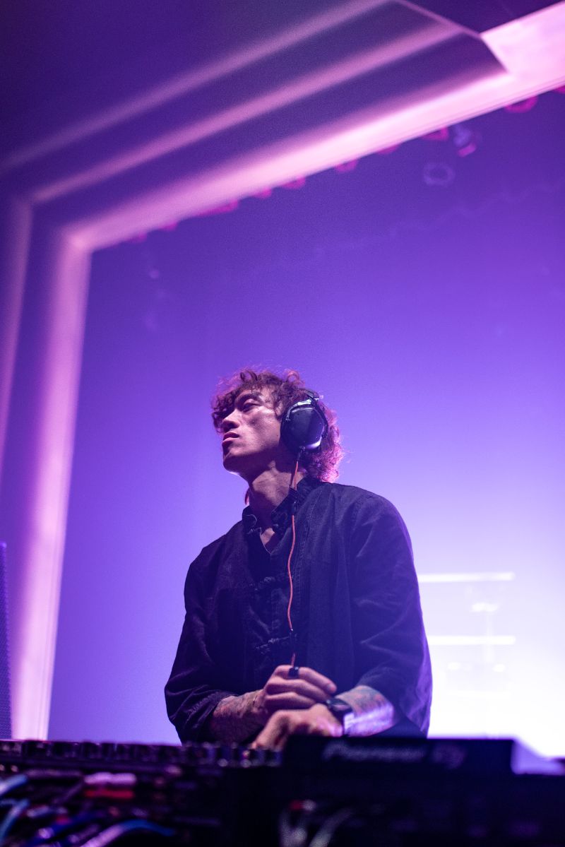 Châu - House artist