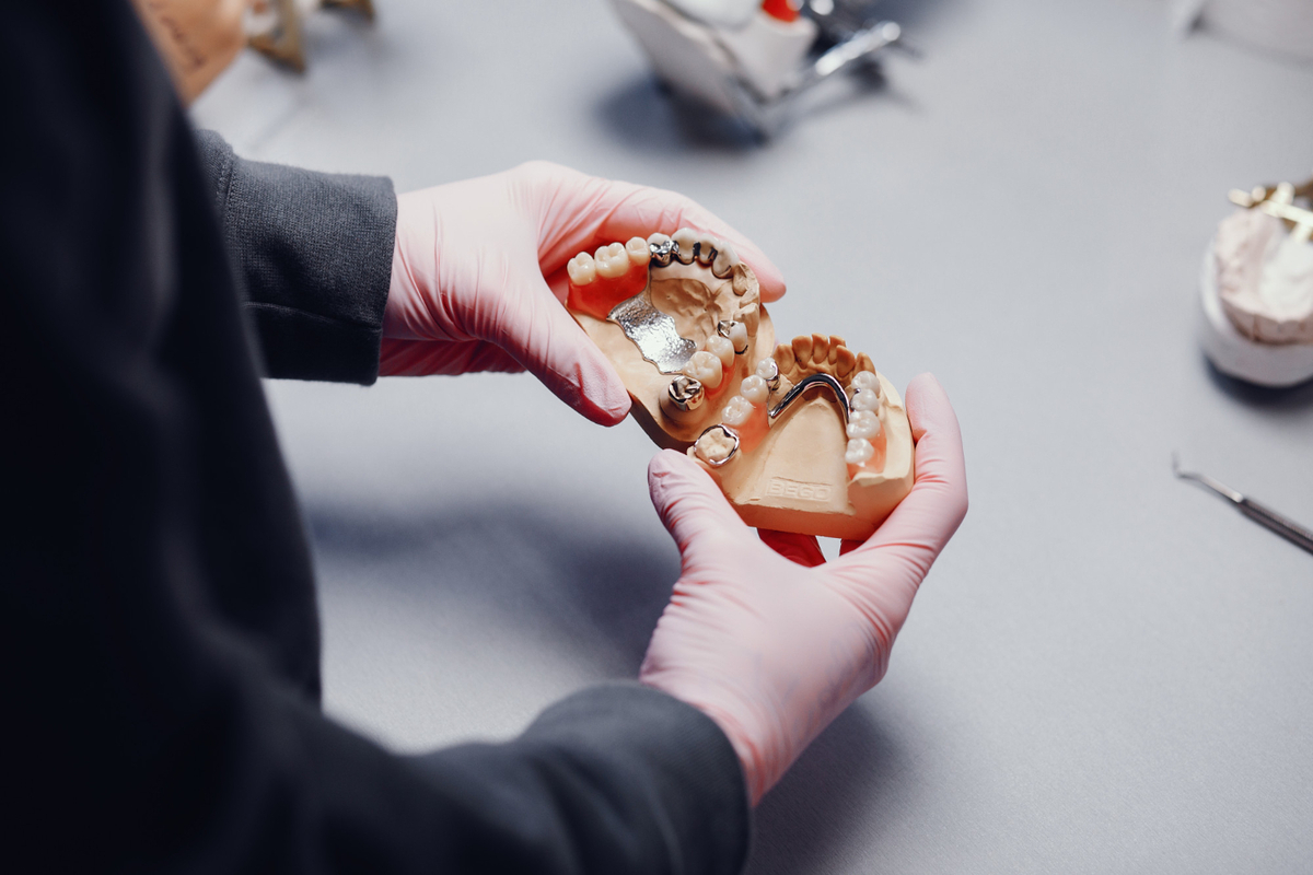 Dental Prosthesis Technician