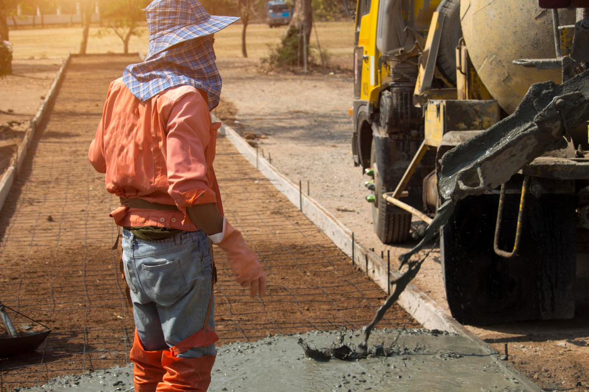 Concrete Mixer Operator