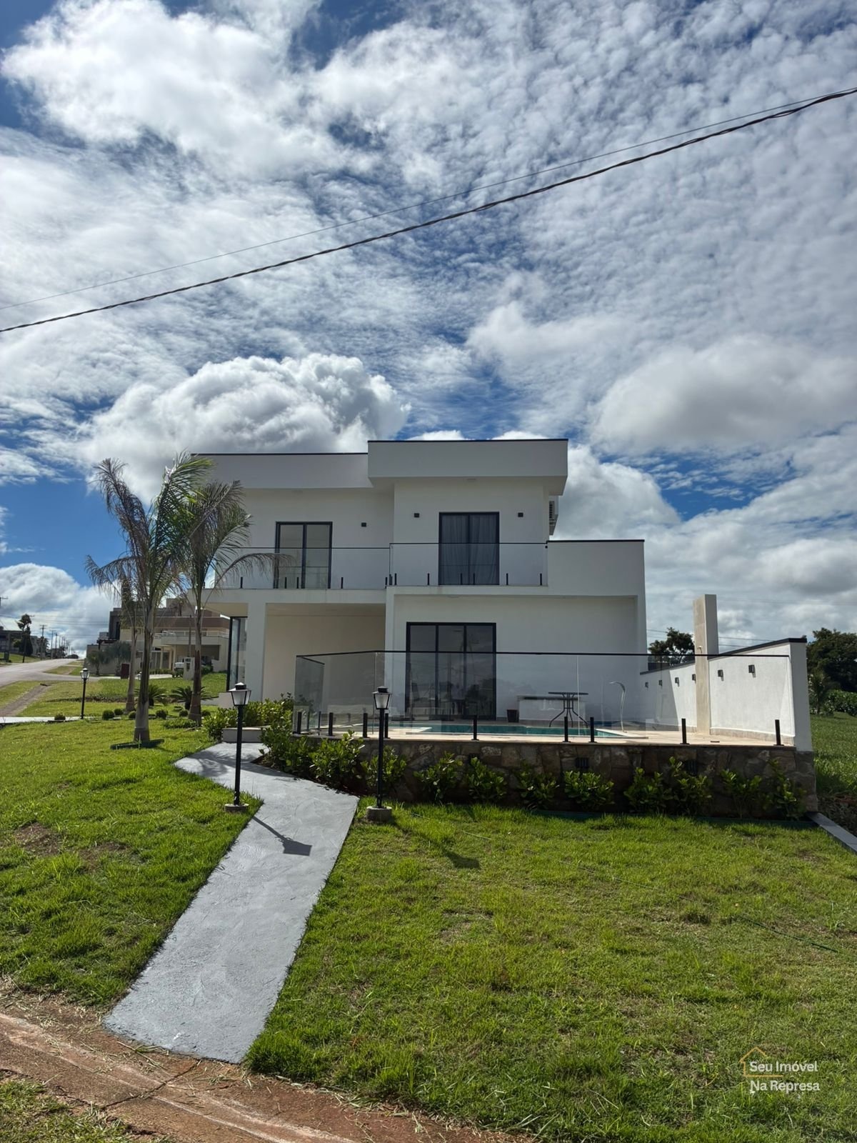 Sobrado alto padrão com 5 suites à venda no Riviera de Santa Cristina XIII