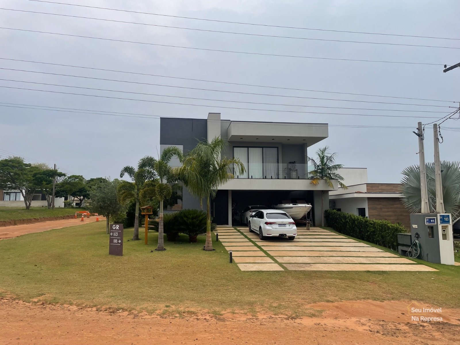Sobrado à venda próximo ao clube no setor Iate do Riviera de Santa Cristina XIII