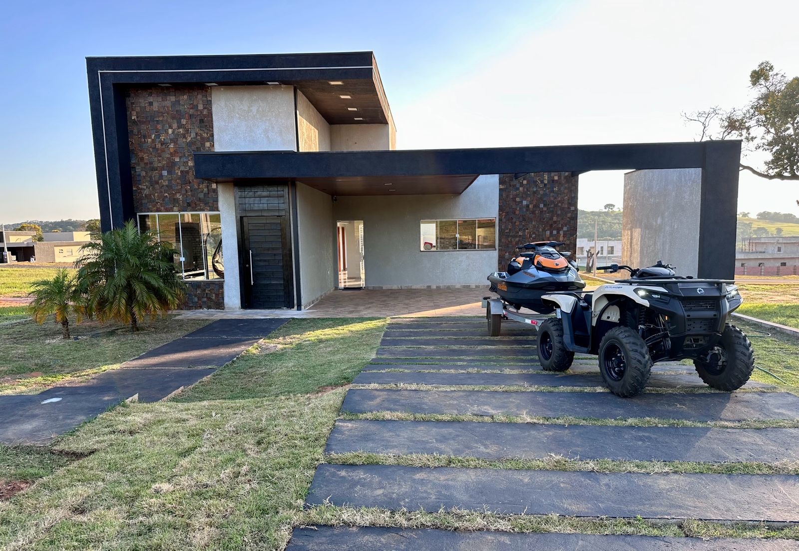 Casa com 3 quartos quadra LT próximo ao clube Marina à venda no Riviera de Santa Cristina XIII