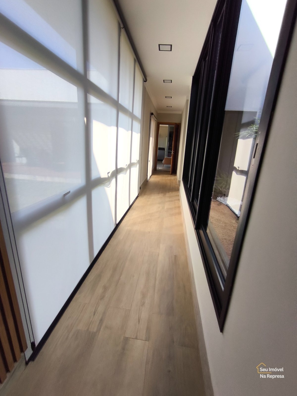 Foto 10 de Mansão luxuosa e moderna à venda quadra FU no Riviera de Santa Cristina II