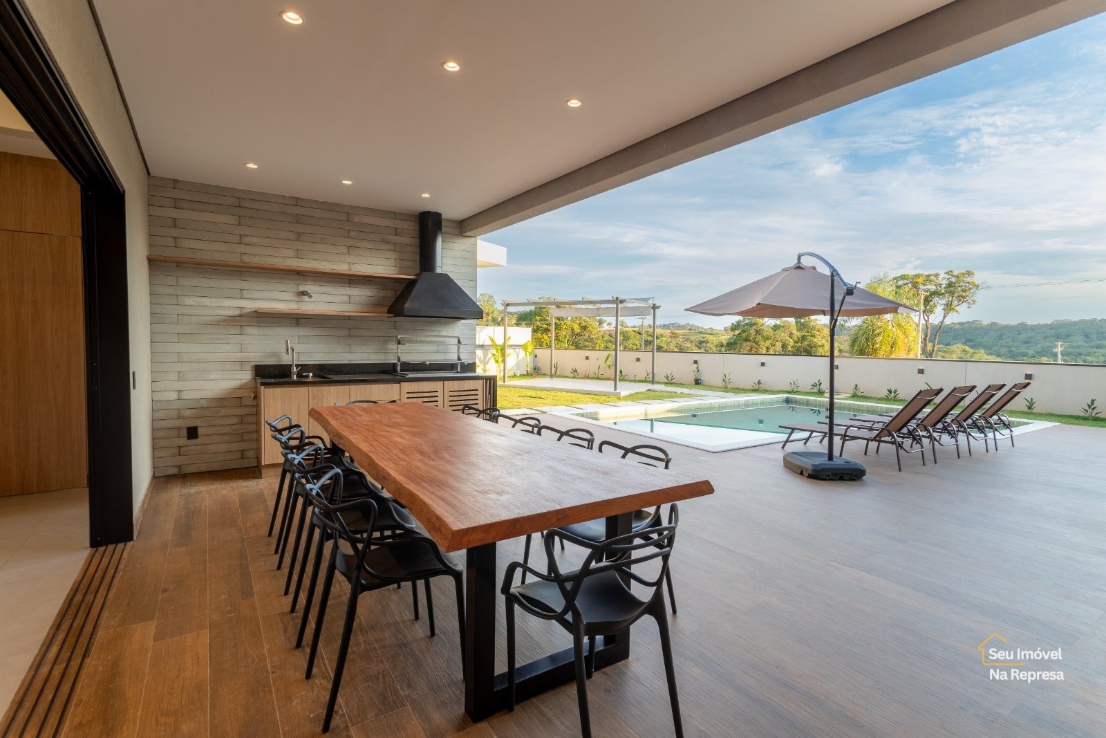 Foto 6 de Casa à venda com 4 quartos, duas suites, no asfalto, perto do clube Marina e Parque da Orla