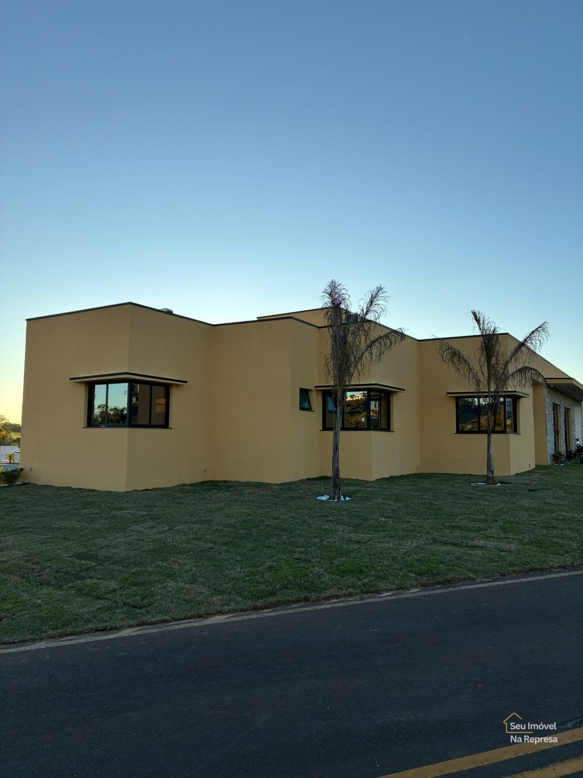 Foto 16 de Casa Alto Padrão 170m² | 3 Suítes | Piscina com Hidro | Riviera Santa Cristina XIII
