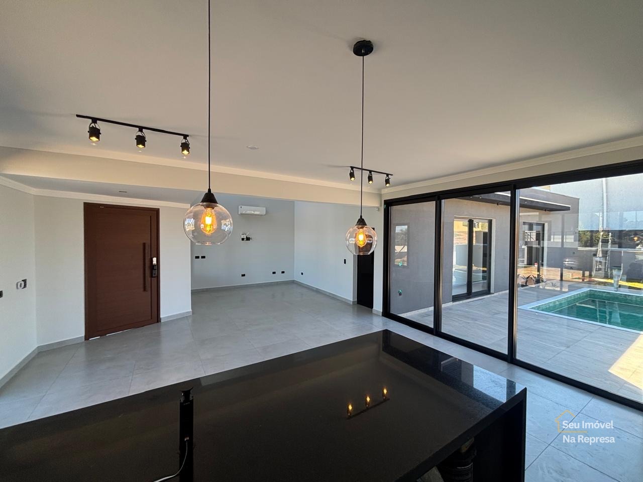 Foto 10 de Casa moderna próxima ao parque da Orla na Quadra LT à venda no Riviera de Santa Cristina XIII