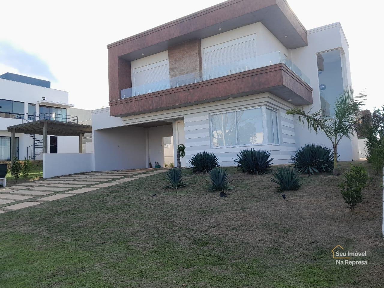 Foto 2 de Sobrado à venda com 4 suítes próximo ao Clube Marina no Riviera de Santa Cristina XIII