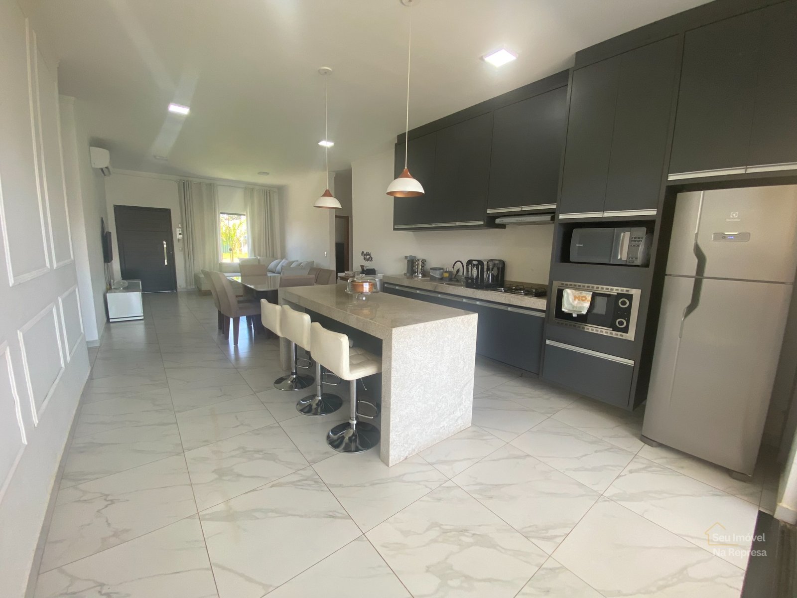 Foto 9 de Casa à venda próximo ao Ponto Alto no Riviera de Santa Cristina XIII