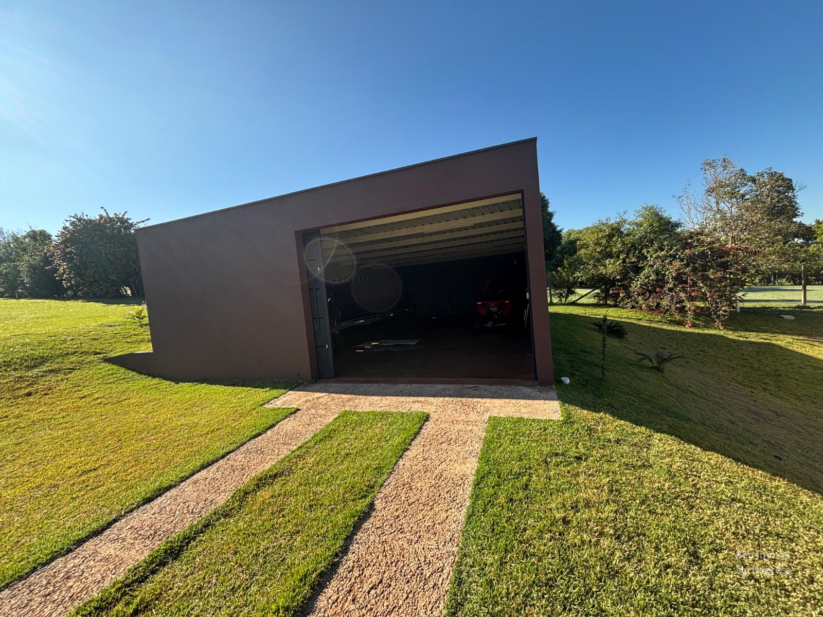 Foto 4 de Maravilhosa Casa pé na água à venda na Represa Jurumirim em Arandu