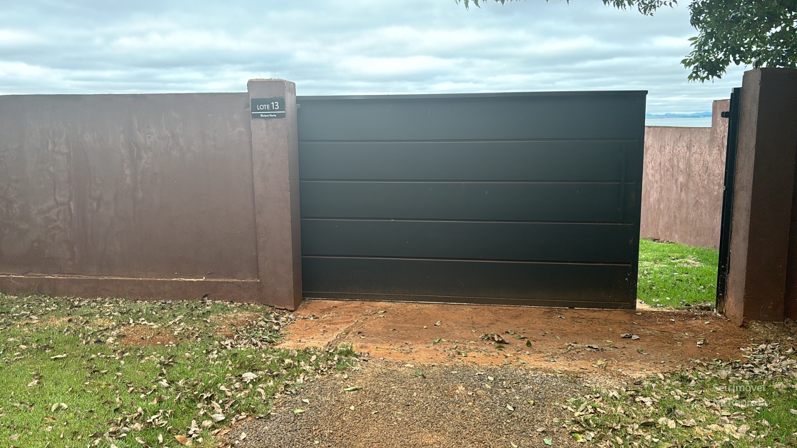 Foto 11 de Maravilhosa Casa pé na água à venda na Represa Jurumirim em Arandu