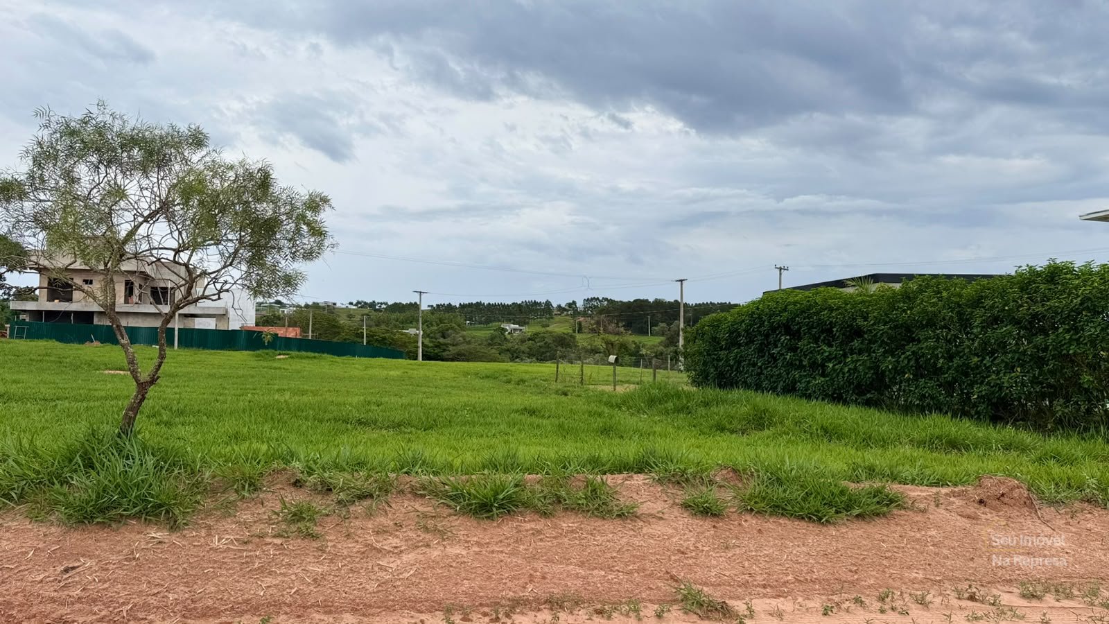 Foto 2 de Terreno à venda próximo a cachoeira no Riviera de Santa Cristina XIII