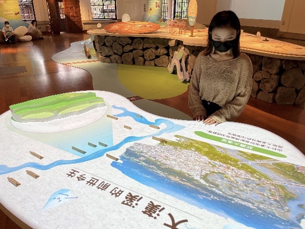 地理景觀再現設計，以宏觀的角度體驗大溪水文樣貌