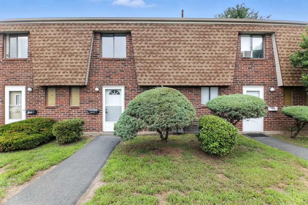 186WakefieldCir_0002