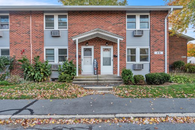 2 Manor Ct-4