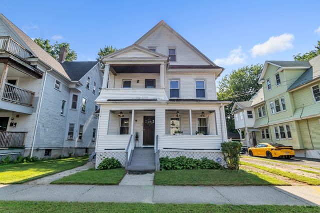 98-100 Whittier St-2