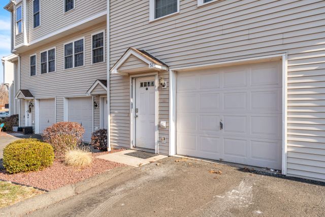 51 Marjorie Ln-25