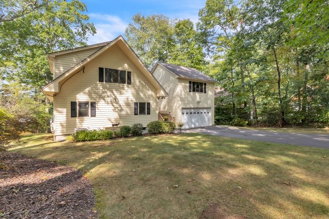 28 Shoreline Dr-3