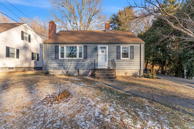 354 Glen St-21