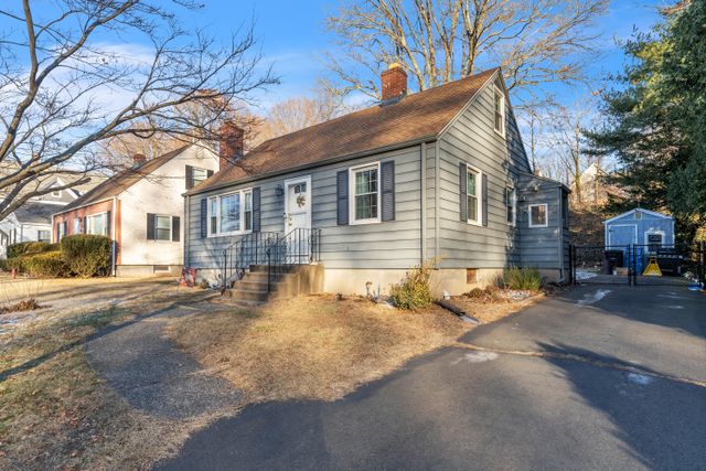 354 Glen St-23