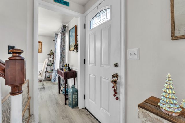 354 Glen St-5
