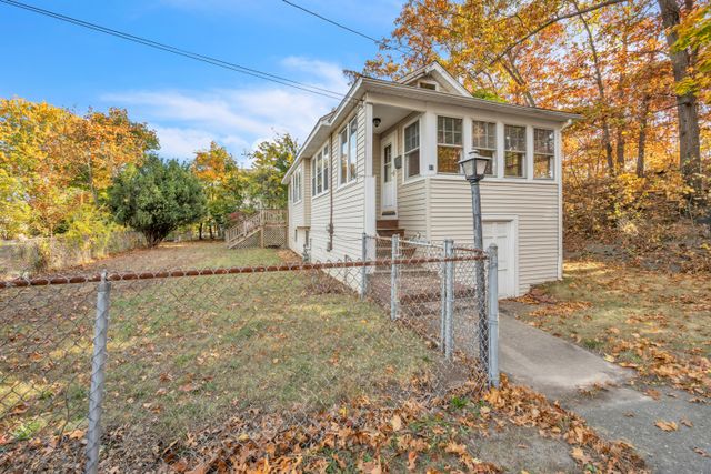 12 Mead St-34