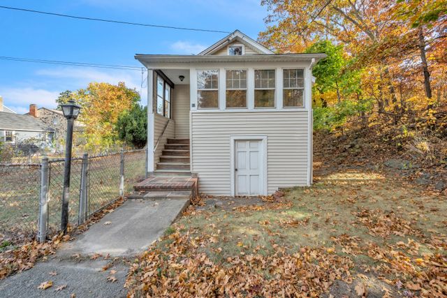 12 Mead St-35