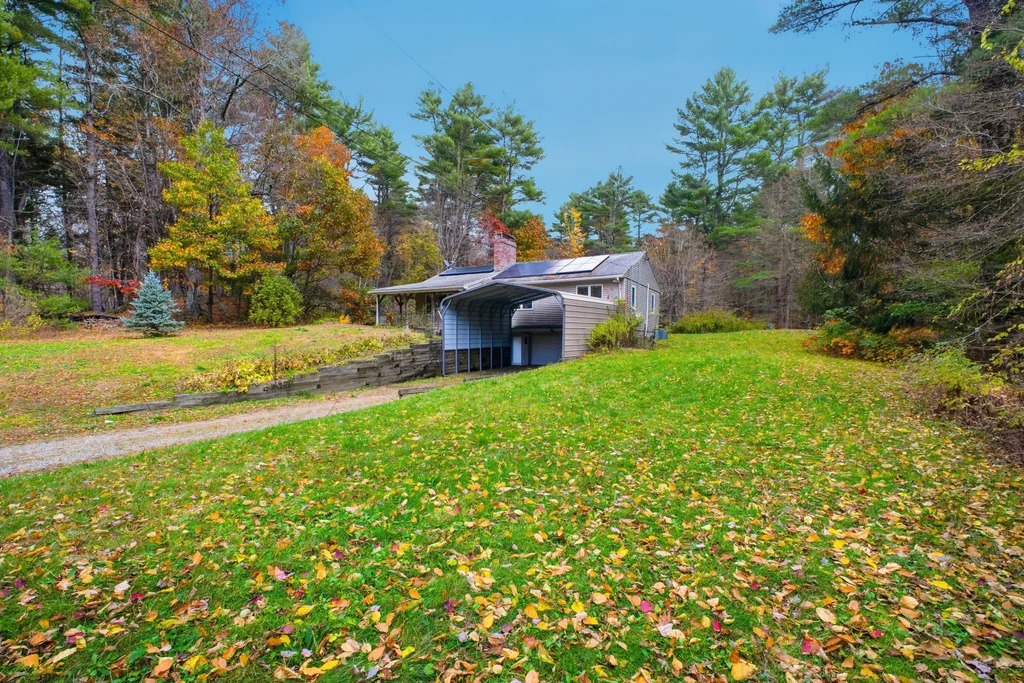 18_Little_Alum_Rd_Brimfield_MA_01010_USA_-_Brenda_Lee_Binczewski_001