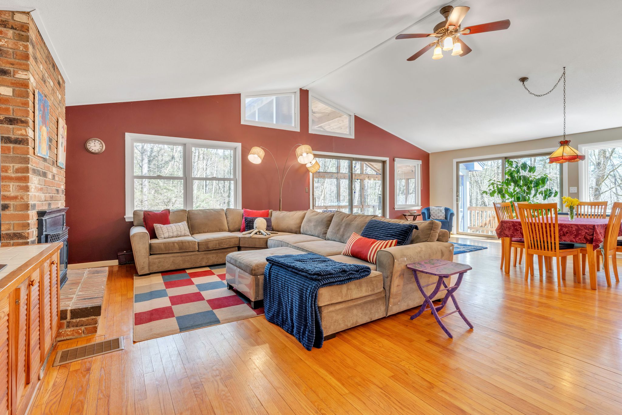 213 N Valley Rd-29