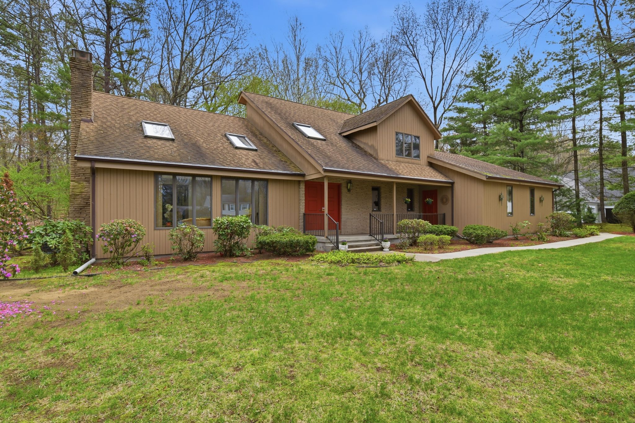 651_Frank_Smith_Rd_Longmeadow_MA_01106_USA_-_Suzanne_White_003