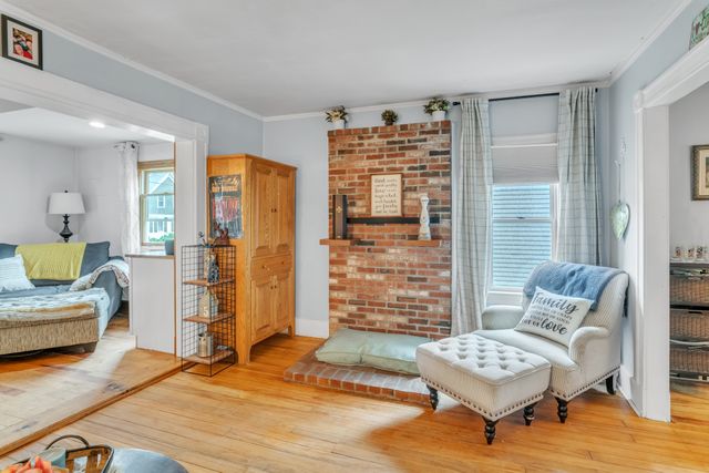 136 Water St-14