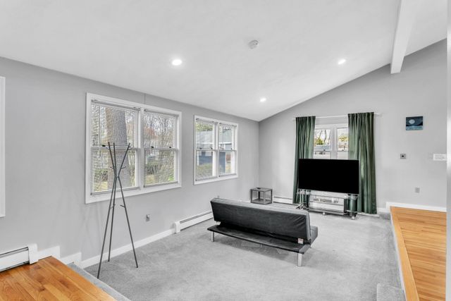 13 Algonquin Dr-23