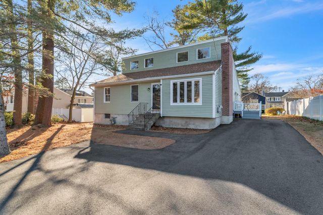 13 Algonquin Dr-3