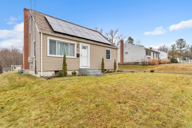 70 Merigold Dr-2