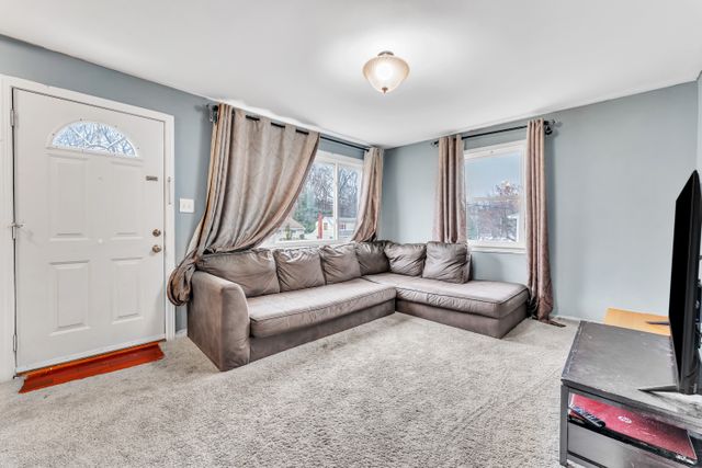 70 Merigold Dr-7