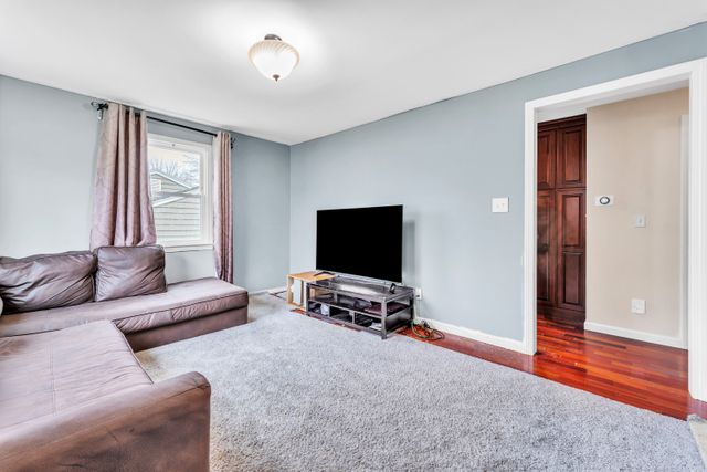 70 Merigold Dr-9