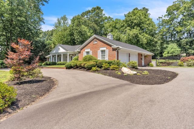 63 Ardsley Rd-66