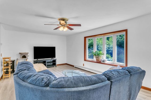 2266 Old Turnpike Rd_-5