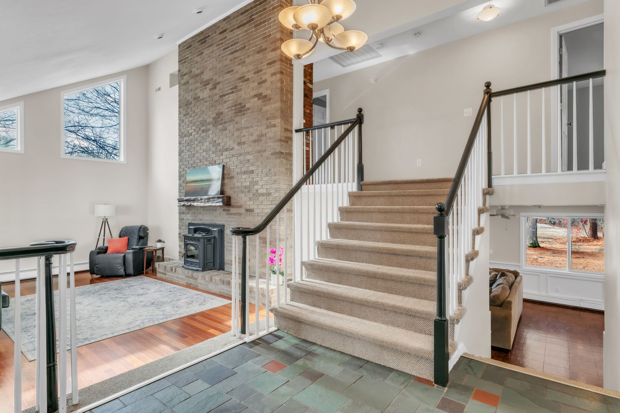 11 Bonair Dr-15