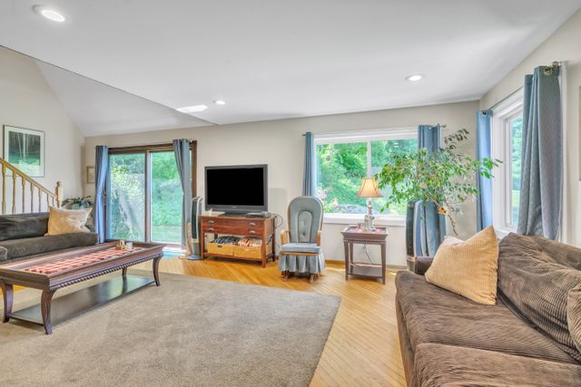 85 Maxwell Rd-41