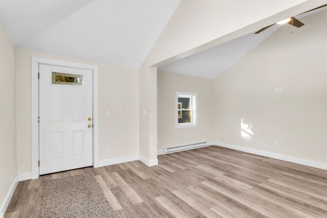 74 James St-9