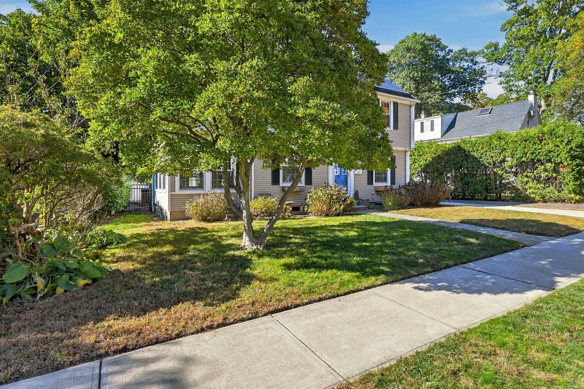 14_Windsor_Pl_Longmeadow_MA_01106_USA_-_Bill_Fiore_033