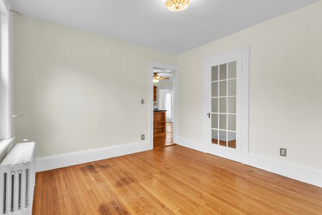 281 Essex St-13