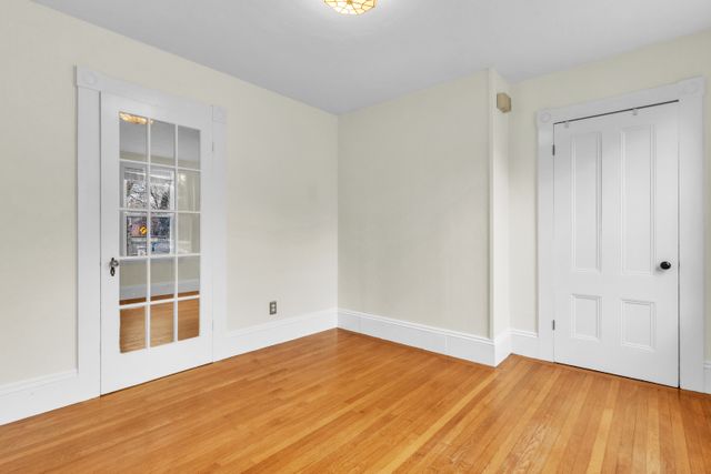 281 Essex St-14