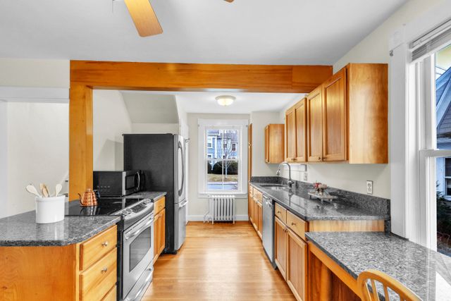 281 Essex St-15