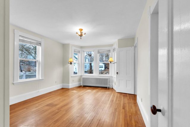281 Essex St-19