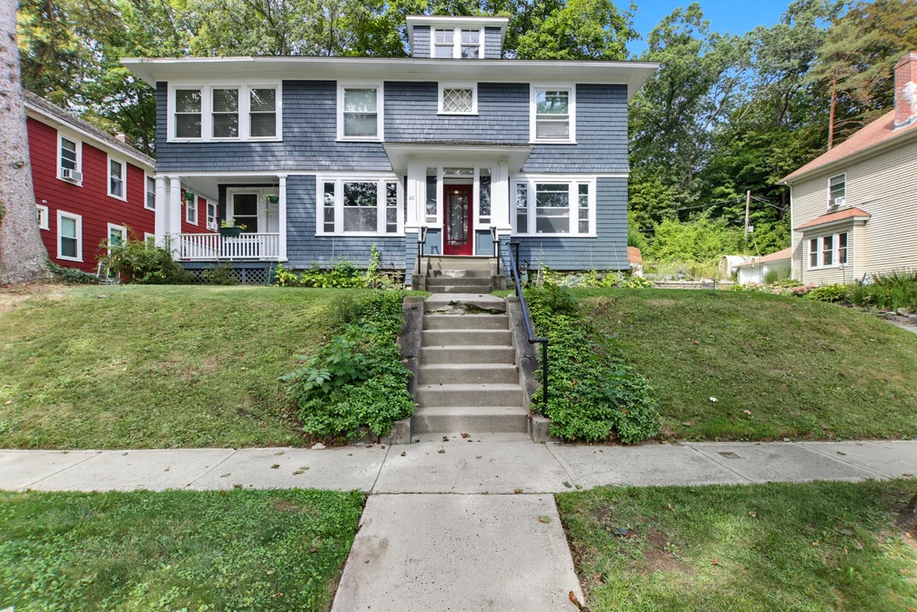 40HowlandTerrace_0002