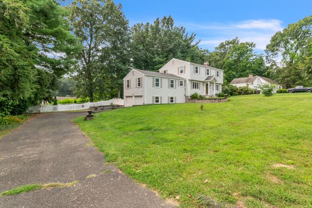 42 Ridgecrest Dr